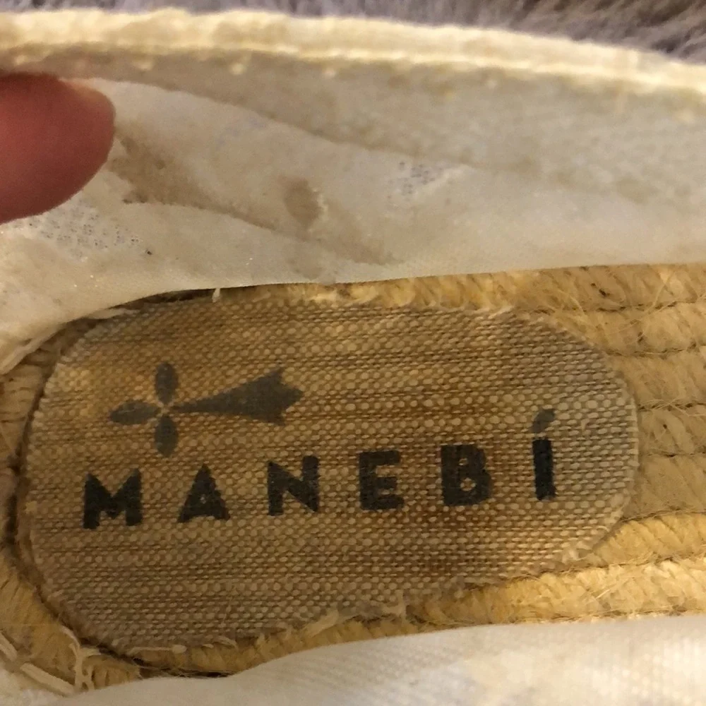Manebi white lace